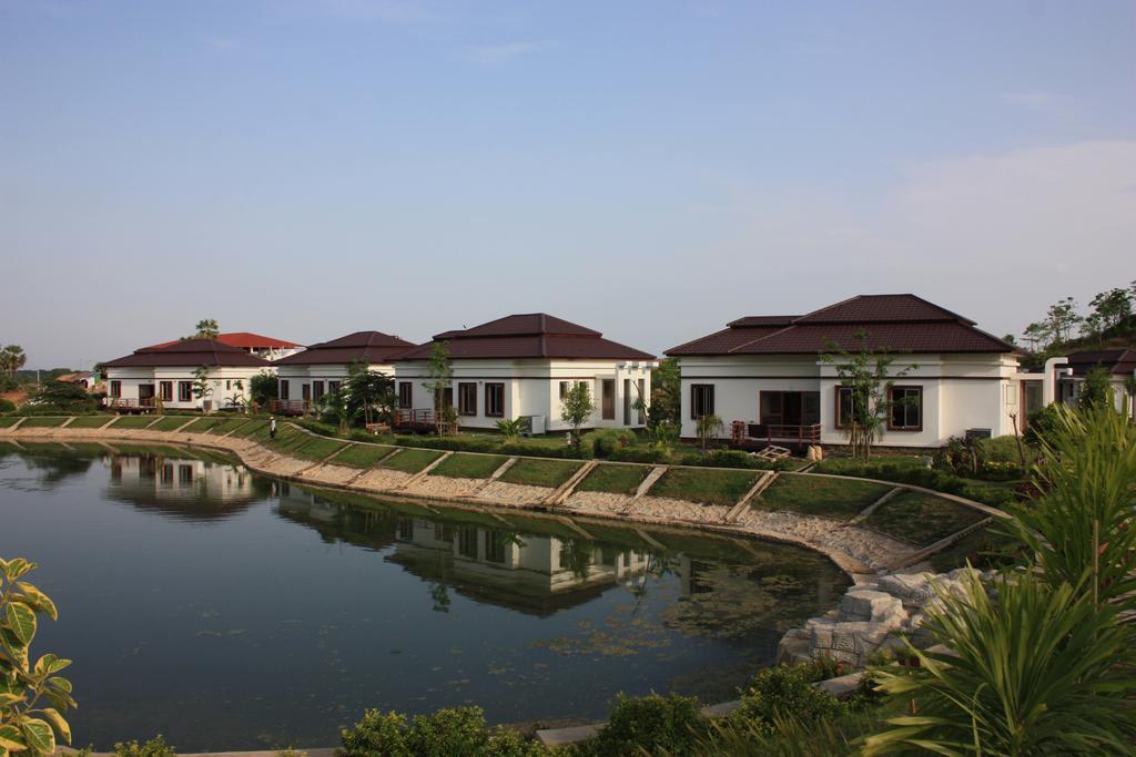 더 골든 레이크 호텔 Naypyidaw 외부 사진